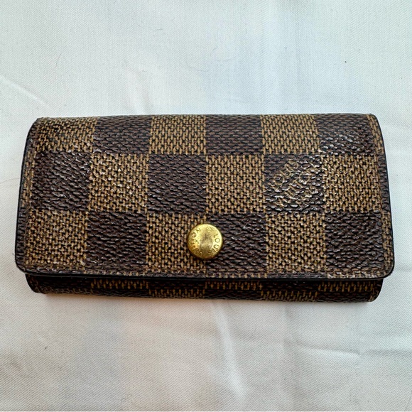 Louis Vuitton Damier Ebene 4 Key Holder - EUC - Picture 1 of 7